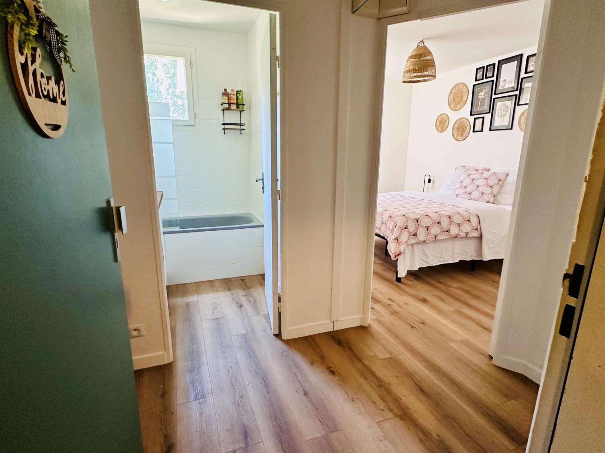 Apartment 40M2-Air Conditioning-Elevator-Underground Parking-Self Checkin! Appart Climatise 40M2-Ascenseur-Parking Souterrain -Arrivee Autonome Aviñón Exterior foto